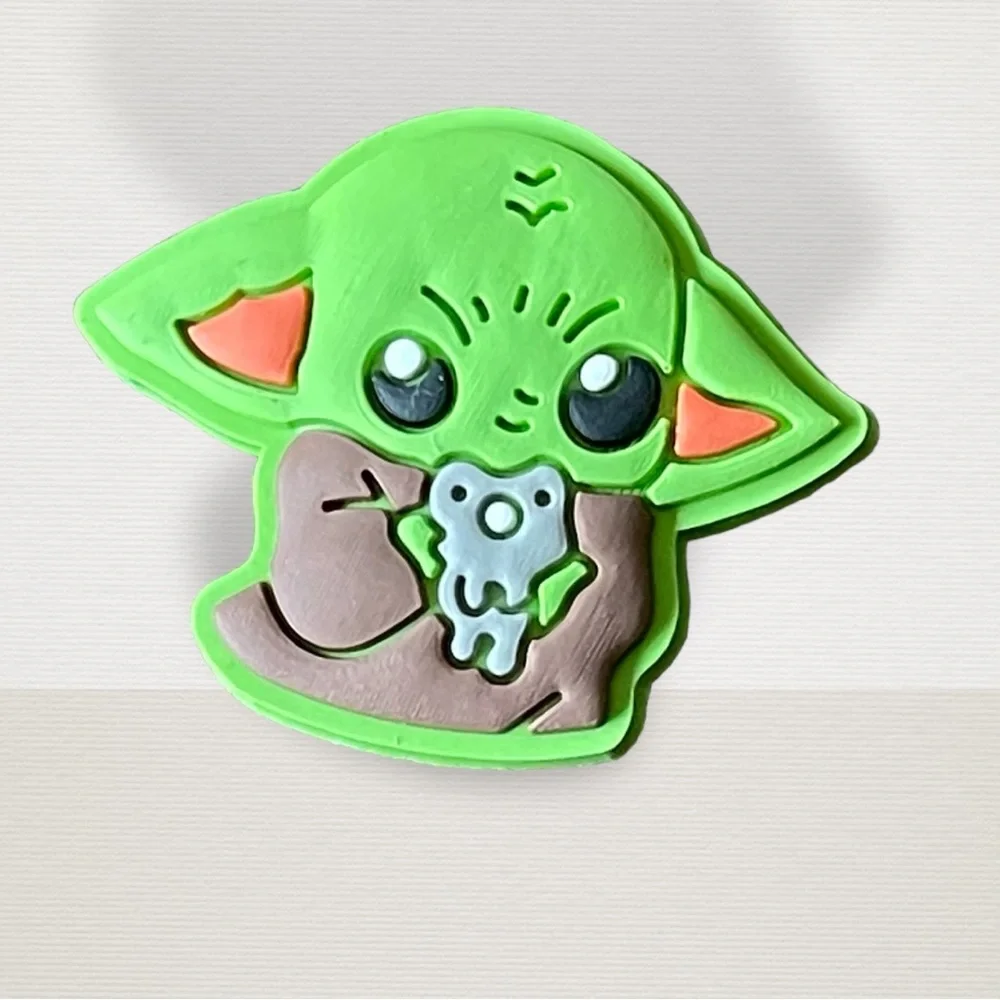 Star Wars Grogu Crocs Charm - mix‎ and match 3 or more for 50% off - Picture 2 of 2